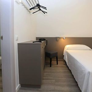Habitación con 2 Camas Individuales